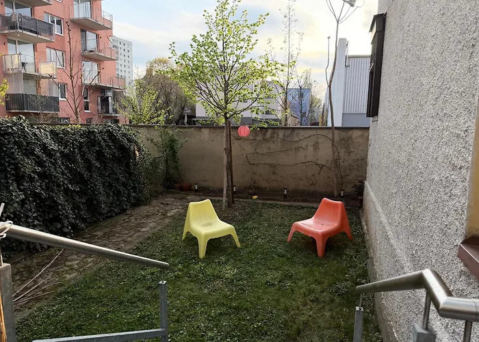 Sunny Garden With Terrace - Daire